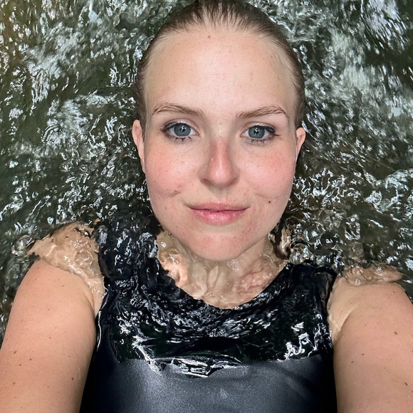 Meet your Posher, Samantha - Picture 5 of 7